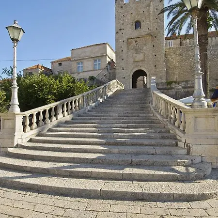 In With Sea View, Terrace, Washing Machine 869-2 شقة لومباردا