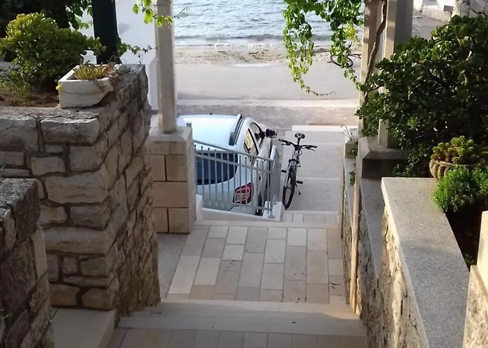 In With Sea View, Terrace, Washing Machine 869-2 * Lumbarda